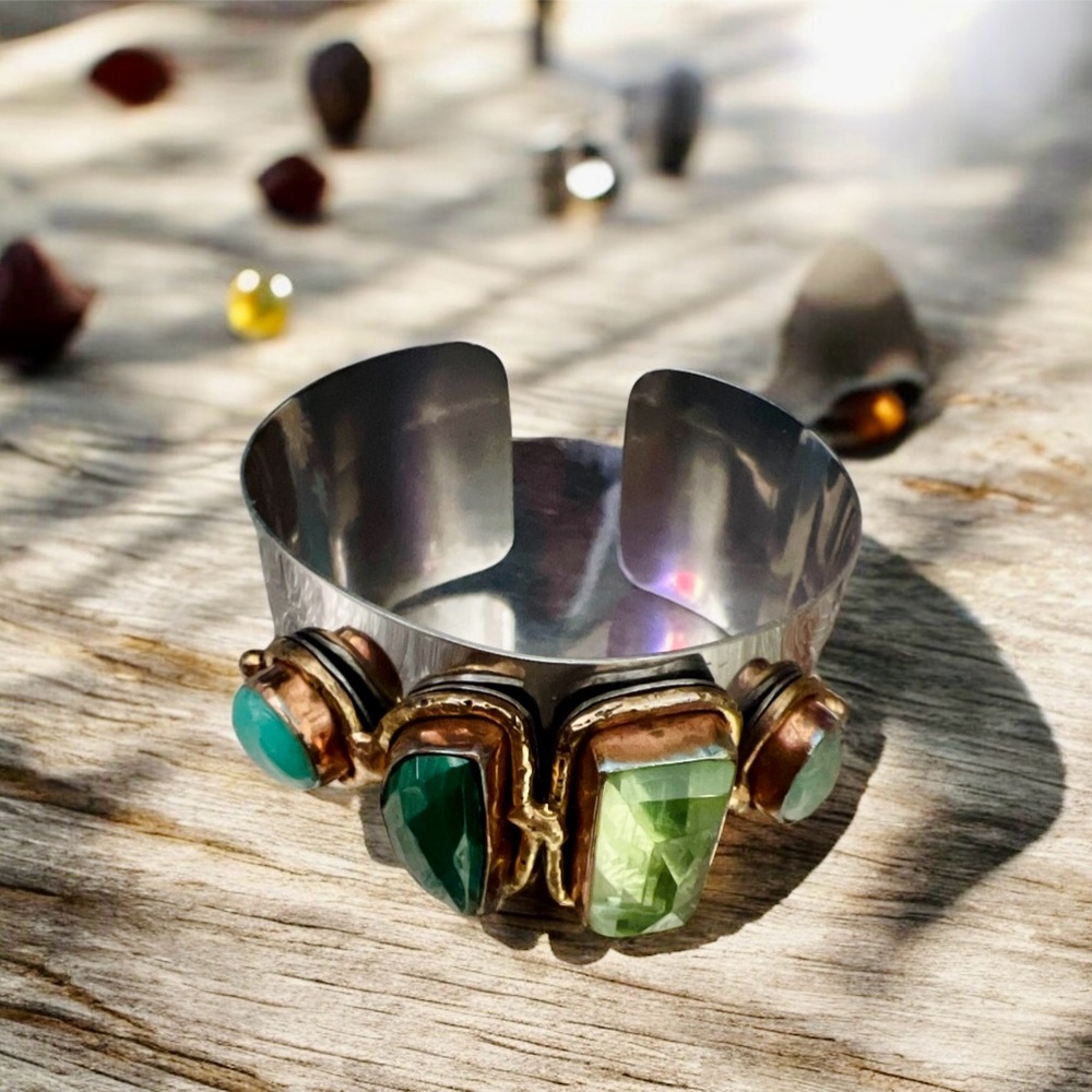 Elegant Silver and Green Gemstone Bracelet